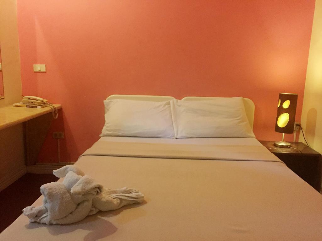 Park Hill Hotel Lapu-Lapu City Buitenkant foto