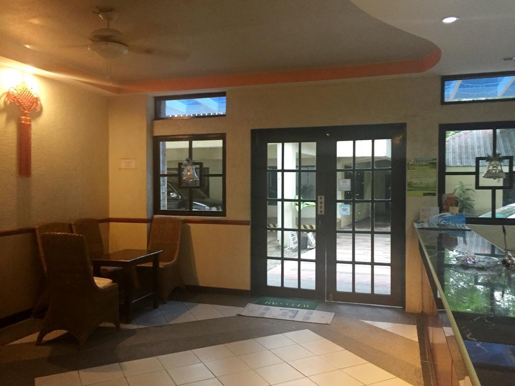 Park Hill Hotel Lapu-Lapu City Buitenkant foto
