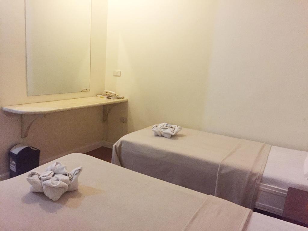 Park Hill Hotel Lapu-Lapu City Buitenkant foto