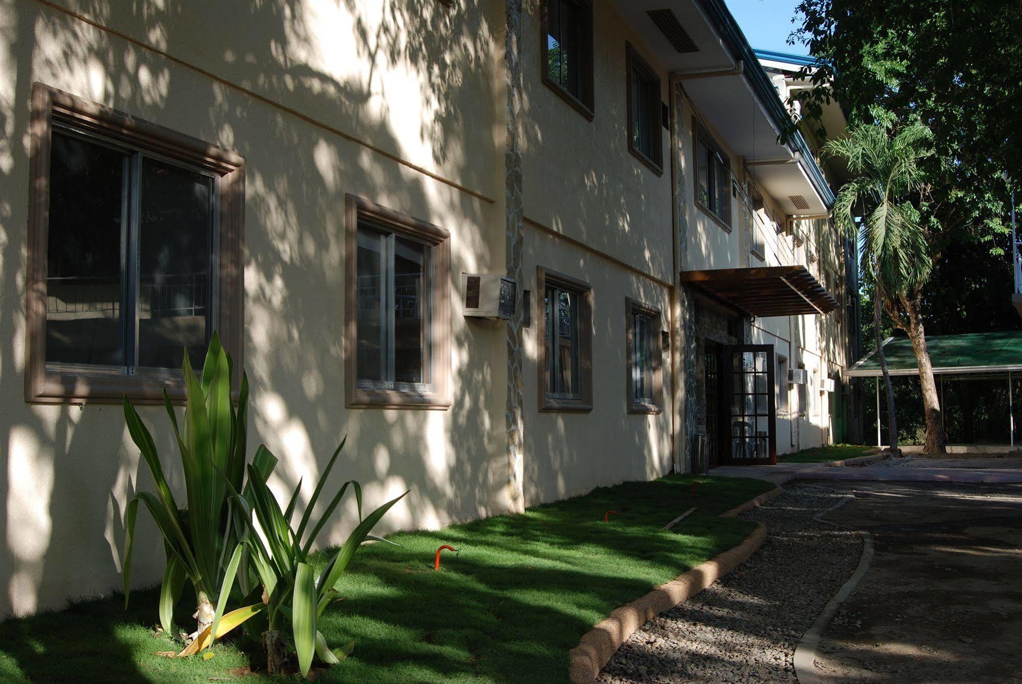 Park Hill Hotel Lapu-Lapu City Buitenkant foto